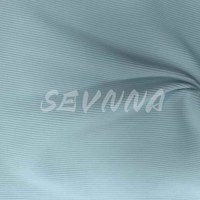 85% de nylon 15% de spandex