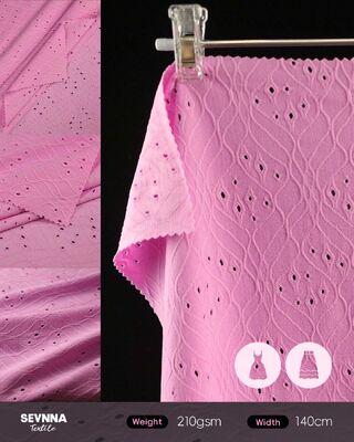 Tecido de poliéster reciclado ecologicamente consciente concebido para marcas de moda sustentáveis que se concentram na responsabilidade ambiental