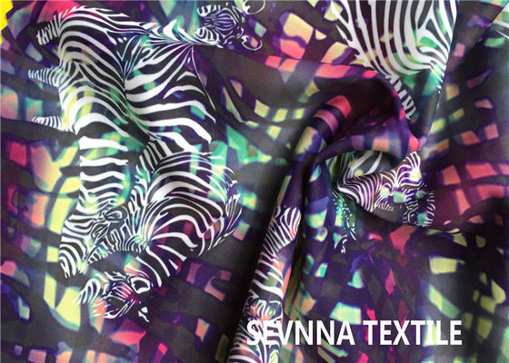 A impressão de Digitas reciclou a tela 225gsm-230gsm do roupa de banho com testes padrões animais