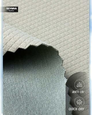 Tecido de tricô duplo de estilo jacquard de poliéster reciclado de 260 gm para produtos têxteis confortáveis e duráveis