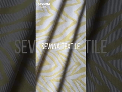 Roupas de banho de tecido reciclado com padrão de riscas para roupas de banho ecológicas